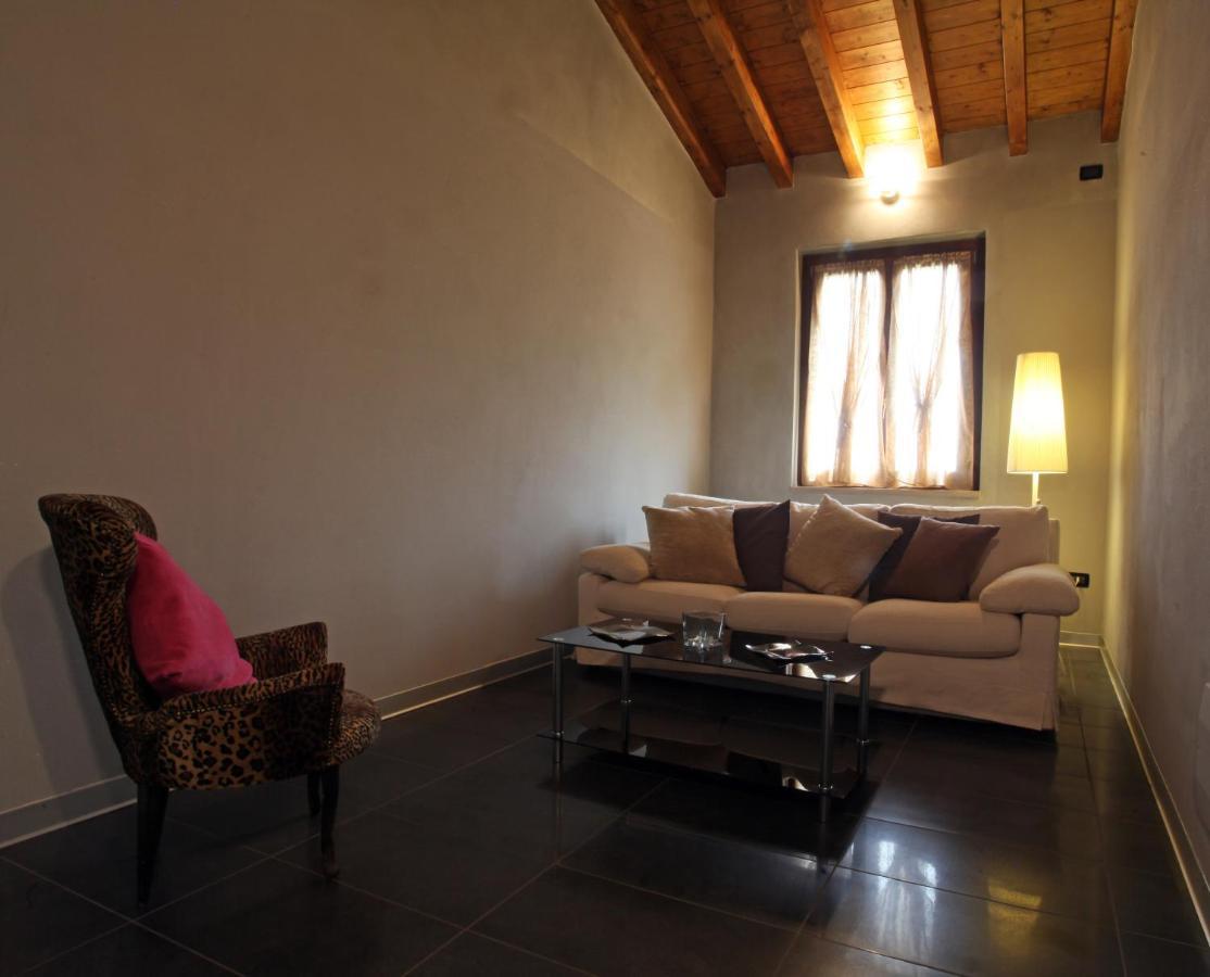 B&B Cascina Quaderna Castenedolo Exterior foto